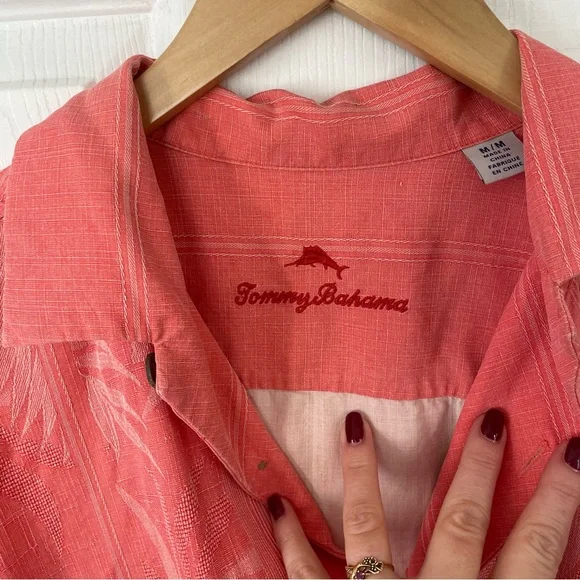 TOMMY BAHAMA Kamari Border Silk Camp Shirt In Men’s Medium - Picture 4 of 6